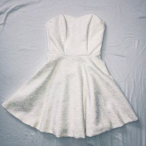 TOPSHOP Cream and White Mini Dress